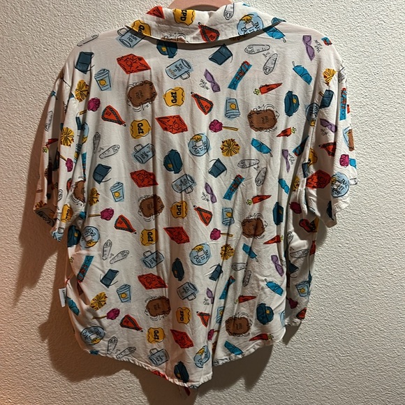 Disney Zootpia Button Down Crop - Picture 4 of 5